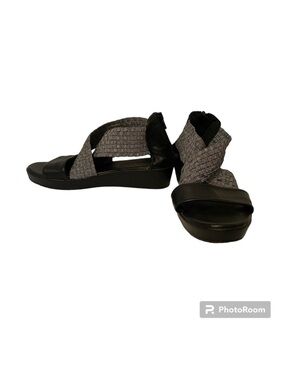 BERNIE MEV SHOES WEDGE SANDAL BLACK LEATHER SILVER WIDE STRAPS SIZE 38 7.5
